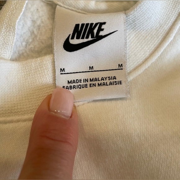 Nike Cropped white and shimmer gold crewneck sweatshirt - Picture 3 of 3